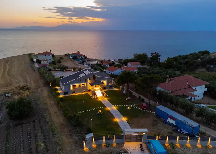 Llanaj 4 By Luxlikehome Casa de Férias Nea Poteidaia